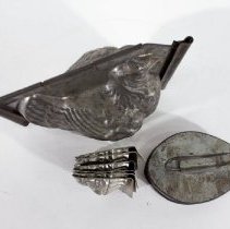 Seven tin chicken/chick molds -  Sides